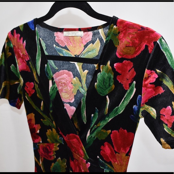 Velvet floral dress - Picture 2 of 6